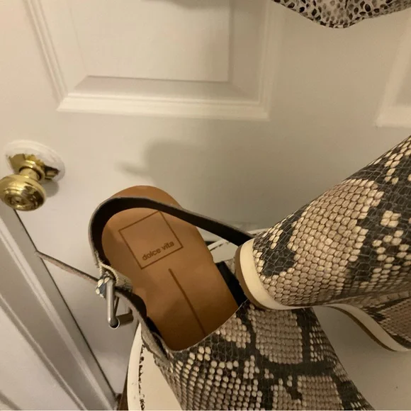 NWOT Python Dolce Vita Platform peep toe sling back. - Picture 7 of 7